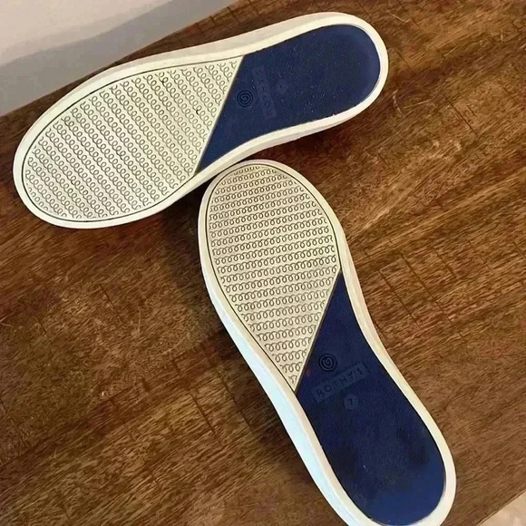 Rothy’s Original Slip On Knit Light Pink Shoe - Picture 4 of 6